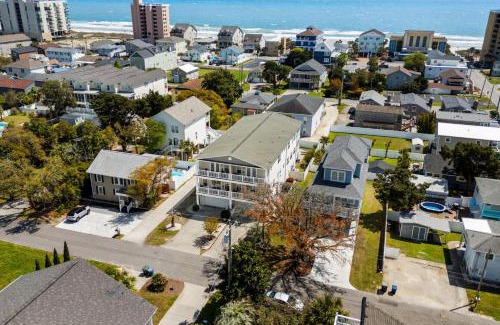 Crescent Beach House | Ocean View Cottage 2