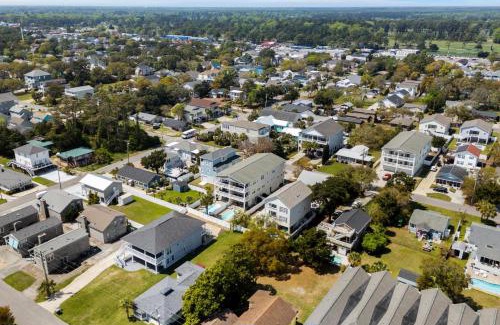 Crescent Beach House | Ocean View Cottage 2