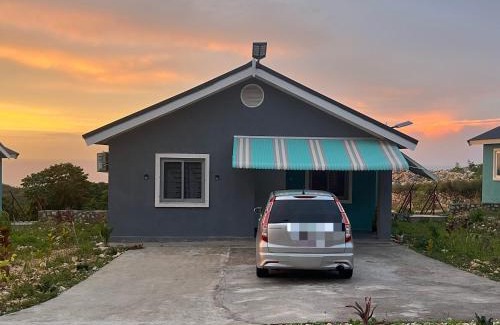 Rhyne Park Village House | Ocean View Cottage - Montego Bay