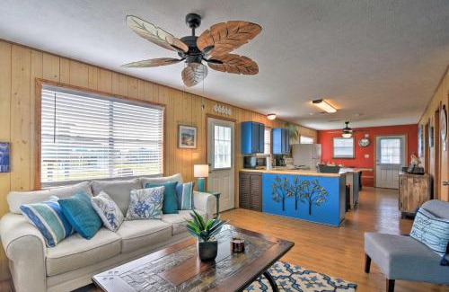 Crystal Beach House | Ocean View, Deck Colorful Crystal Beach Home!