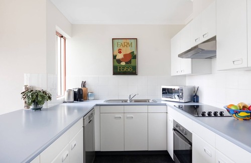 Mollymook Beach Apartment | Ocean View Fathoms 17 - A hop, skip and a jump to the beach!