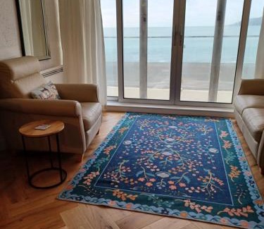 Torpoint Apartment | Ocean View