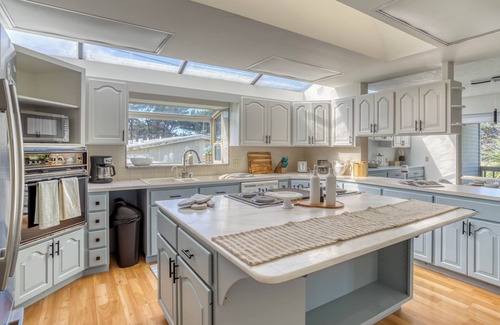 Yachats House | Ocean View Home, Sauna Includes Resort Amenities: Beach Access, Indoor Pool, Res