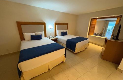 South Hotel Zone House | Ocean view & hotel amenities!