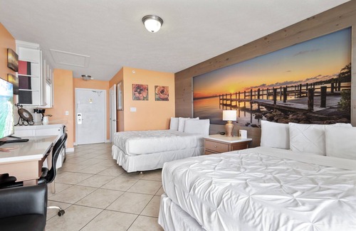 Fort Pierce Hotel | Ocean View Hotel Room with Balcony- 2 Full Beds #24
