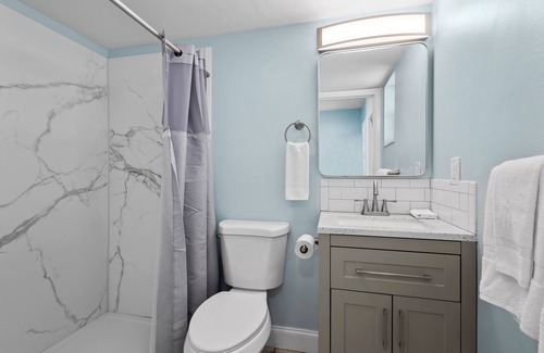 Fort Pierce Hotel | Ocean View Hotel Room with Balcony- King Bed #23