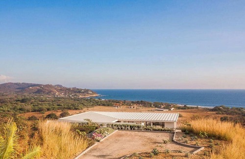 Jiquelite House | Ocean view House in Playa Popoyo - Casa Wahoo
