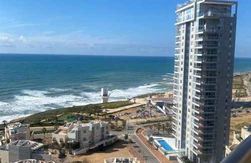 Netanya Apartment | Ocean view in Netanya דירות על הים בנתניה