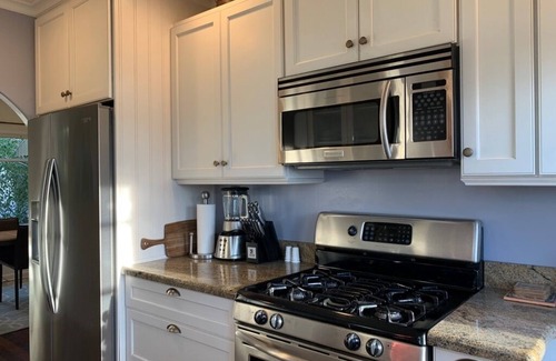 South Laguna Cottage | Ocean View Laguna Beach Cottage, Private Garden 600 Feet to Thousand Steps Beach