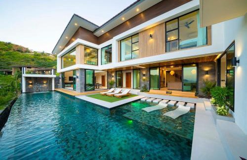 Brasilito House | Ocean View Luxury Villa With Pool Sleeps 18