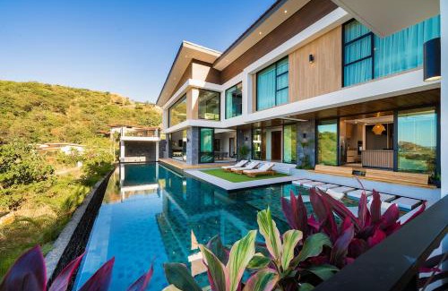 Brasilito House | Ocean View Luxury Villa With Pool Sleeps 18