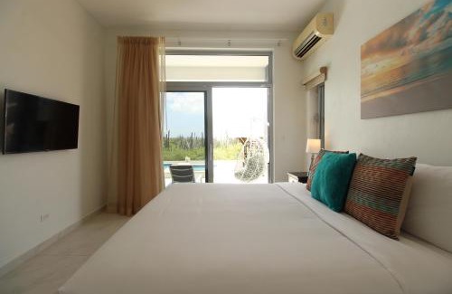 Alto Vista Apartment | Ocean View Mansion 8 min to Palm Beach