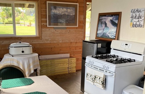 Mountain View Cabin | Ocean view! Pa’ani Ranch cabins in Mountain View Hawaii Cowboy Paniolo style