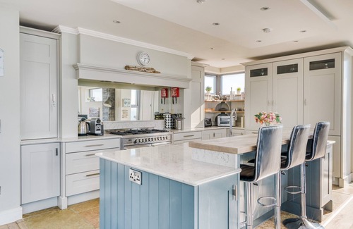 Lecemy House | Ocean View | Pizza Oven, Sports Pitch & Games Room