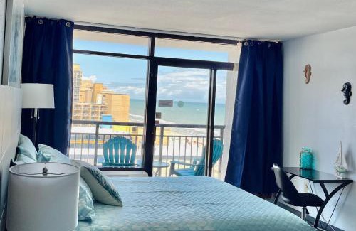 Myrtle Beach Apartment | Ocean View Queen Suite 10th floor Myrtle Beach