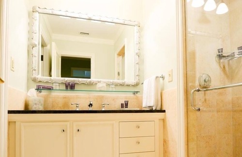 Seven Mile Beach Condo | Ocean View Residence 301 Located at The Ritz-carlton by Redawning