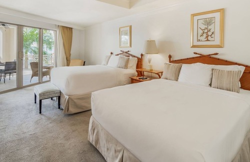 Seven Mile Beach Condo | Ocean View Residence 301 Located at The Ritz-carlton by Redawning
