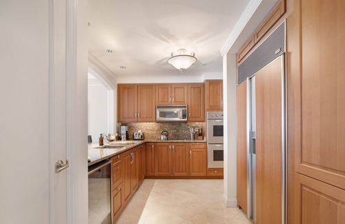 Seven Mile Beach Condo | Ocean View Residence 708 Located at The Ritz-carlton by Redawning