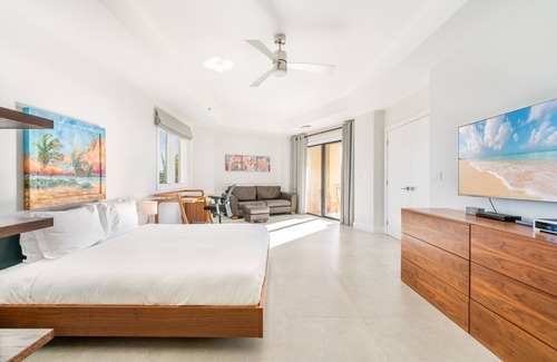 Seven Mile Beach Condo | Ocean View Residence 501 Located at The Ritz-carlton by Redawning