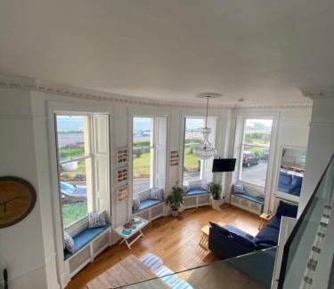 Kemptown Apartment | Ocean View Retreat