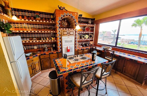 Brisas del Golfo Condo | Ocean View Upper Floor Luxury Condo - Las Gaviotas 424 2 BR 2 BA Next to the Pool, Wi-Fi