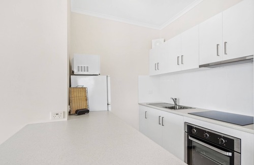 Airlie Beach Apartment | Ocean views 27