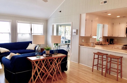 Edisto Island Cottage | OCEAN VIEWS and Best Beach Access @ Pelican Alley on Edisto Beach.