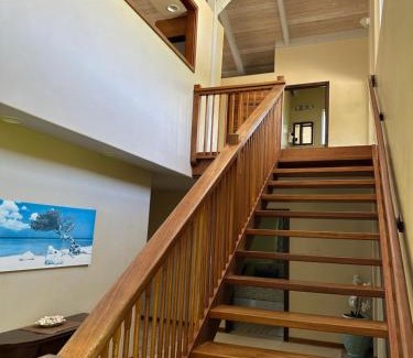 Waialee Villa | Ocean views, indoor and outdoor brilliance!