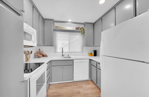 Dana Point Condo | Ocean Views of The Strands Beach! Restaurants! Fireplace! - Seaside Escape