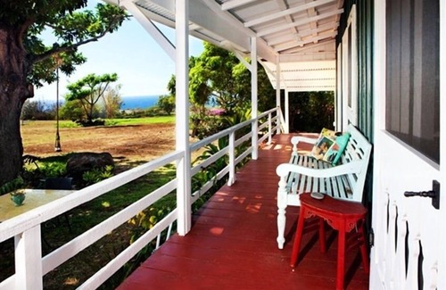 Hawi House | Ocean Views, Private Hot Tub, Swimming Pool Access, Historic Cottage