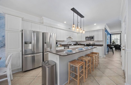 Ash House | Ocean Views/Steps to Beach+Pier/Sleeps 20/Golfer's Dream/Bag Drop/HotTub/Pool