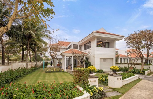 Ngu Hanh Son Villa | Ocean Villa Da Nang 4BR 5 Beds, Private Pool and Kitchen
