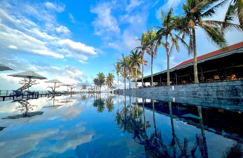 Ngu Hanh Son Villa | Ocean Villa Da Nang 4BR 5 Beds, Private Pool and Kitchen