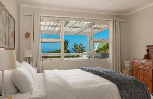 Brenton-on-Sea Villa | Ocean Villa in Brenton-on-Sea with pool