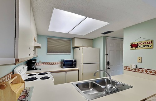 Butler Beach Condo | Ocean Village Club N33