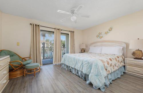 St. Augustine Beach Apartment | Ocean Villas 107