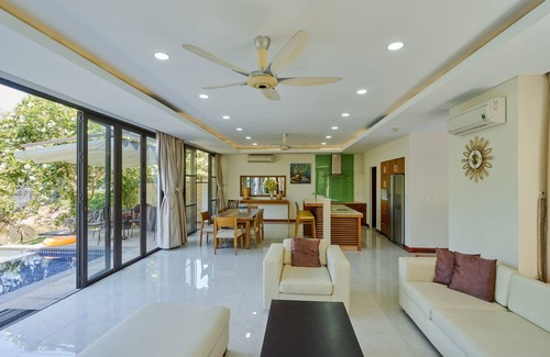 Ngu Hanh Son Villa | Ocean Villas Beach Resort