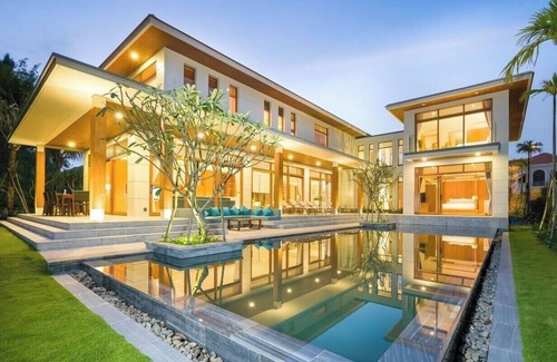 Ngu Hanh Son Villa | Ocean Villas Beach Resort