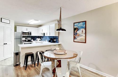 Hilton Head Island Apartment | Ocean Walk 106A