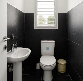 Old North Apartment | Ocean Walk TLV