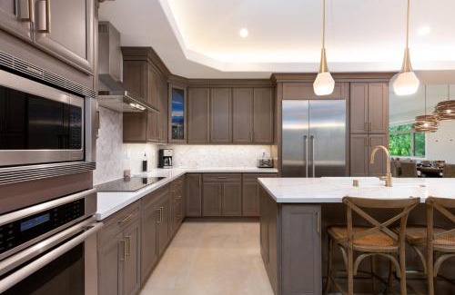 Kamuela House | OCEAN WAVE Lovely 3BR KaMilo Home Walking Distance to Beach