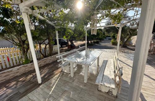 Chalcis House | Ocean Waves - Alykes Beach