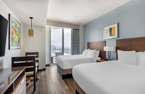 Northeast Virginia Beach Resort | Oceanaire Virginia Beach - STUDIO PARTIAL OCEAN VIEW 2 DOUBLES