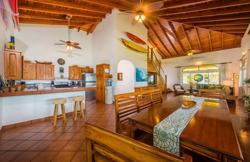 Playa Negra House | Oceanfront on Private Beach w/Awesome Pool! CASA LUNA DE MIEL