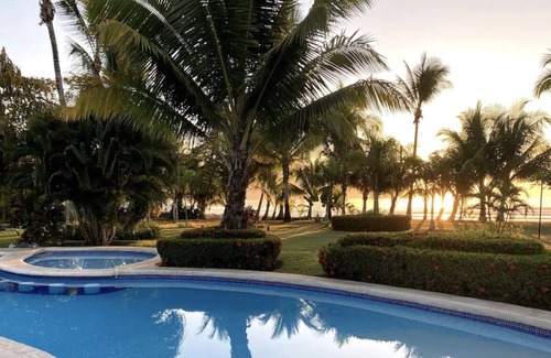 Tambor Villa | Oceanfront Villa & Pool