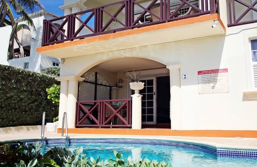 Green Garden Apartment | Oceanfront 2-bed Apt with Pool near Surfing - Rosalie #2