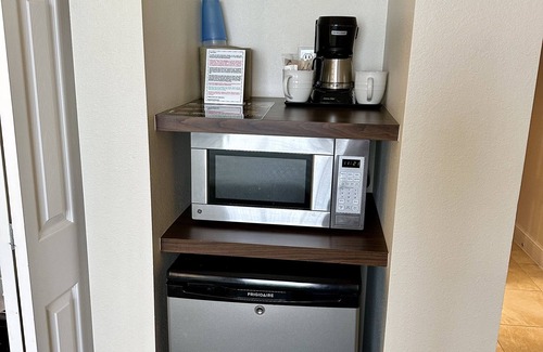 Hollywood Resort | Oceanfront 2 Room Suite with Resort Amenities.