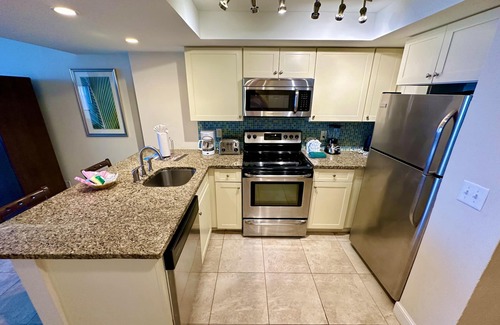 Hollywood Resort | Oceanfront 2 Room Suite with Resort Amenities.