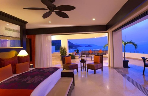 Amapas Resort | Oceanfront 3BR Penthouse, 5 Star Garza Blanca Gated Resort, 13-20Dec2025 & more!