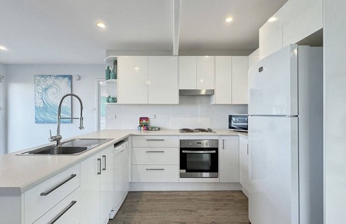 Malua Bay House | Oceanfront 4-Bed Haven with BBQ & Alfresco Dining